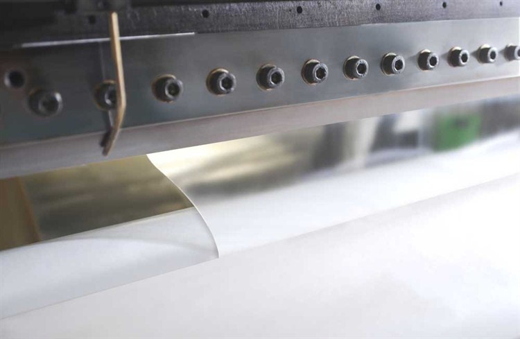 CrossCoat Extrusion Slot Applicator